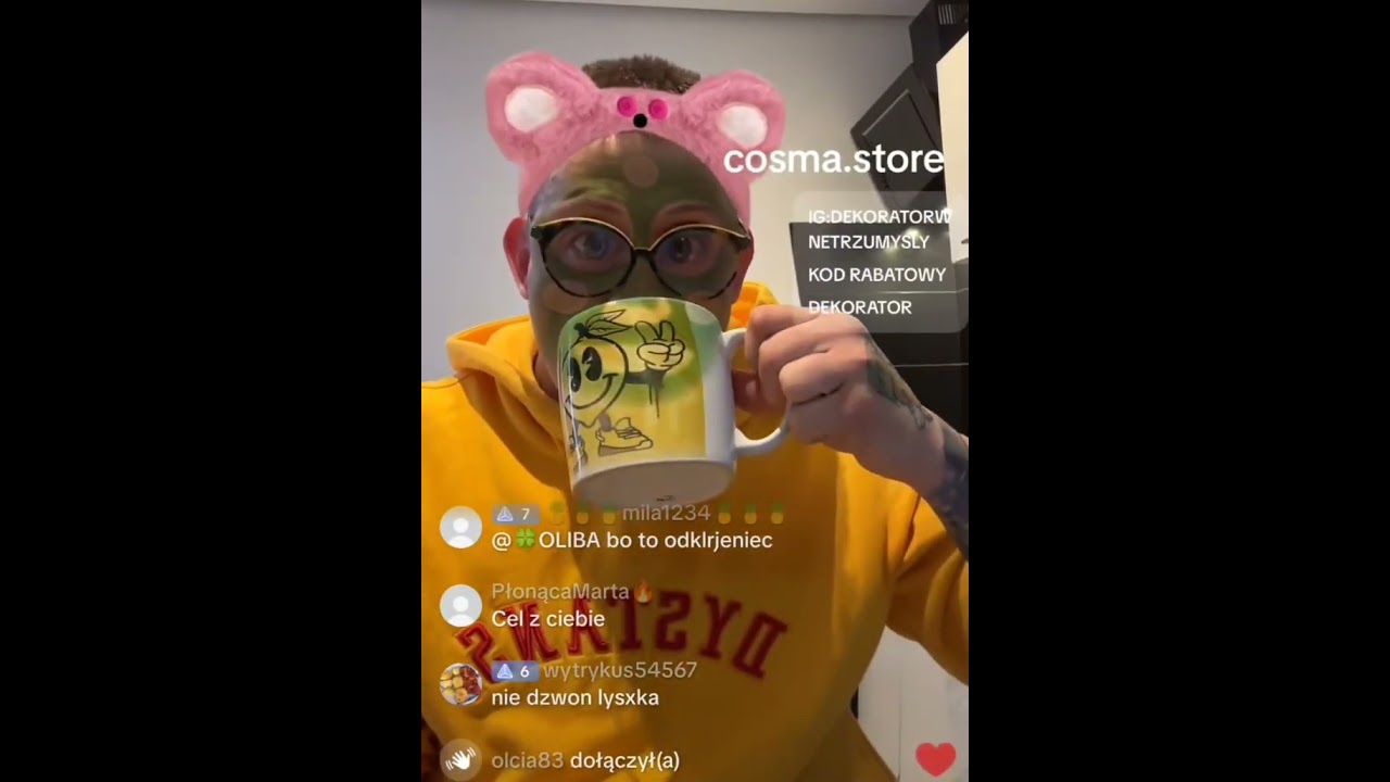 12.01. dekus nie wytrzymuje napięcia po spotkaniu z sajko, najpierw wyłącza czat potem kończy live