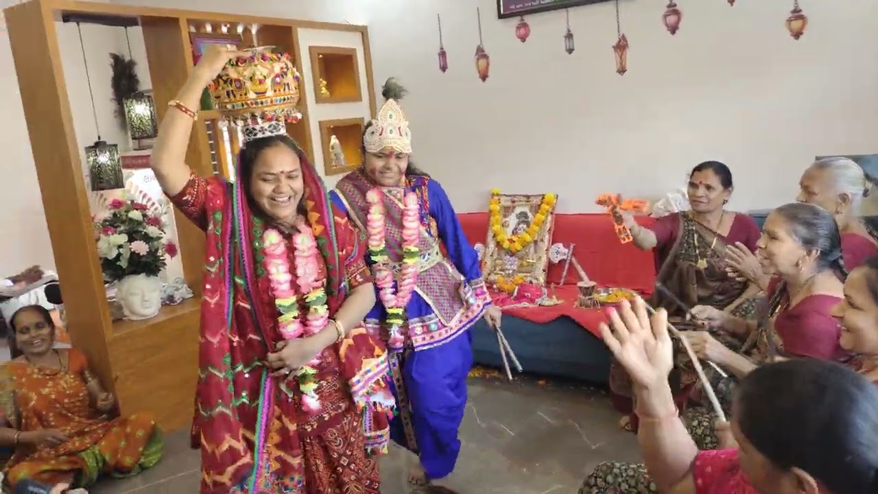 બાલવા અમારા નવા ઘરમાં શિવરાત્રી નિમિત્તે ભજન રાધા..પન્નાબેન કૃષ્ણ...કૃપા બેન તારીખ 15/02/202 મટકીભજન