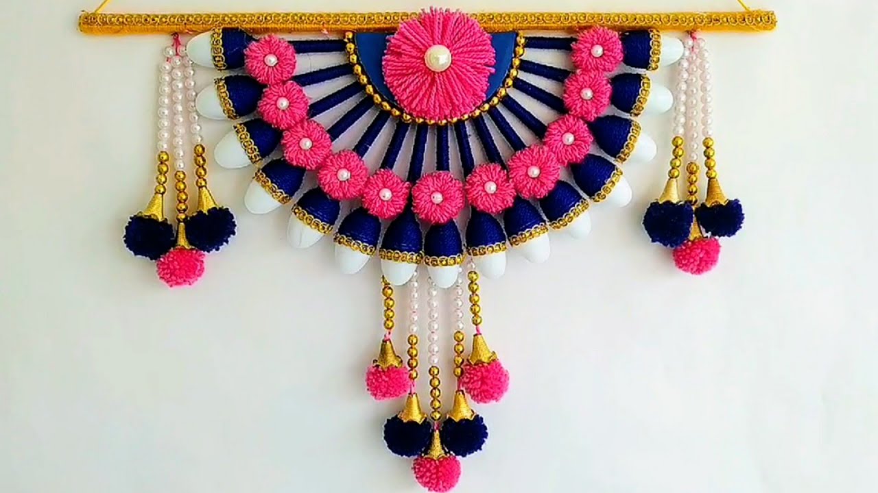 DIY Wall Hanging Out Of Disposable Spoons and Wool | Home Decor Idea
