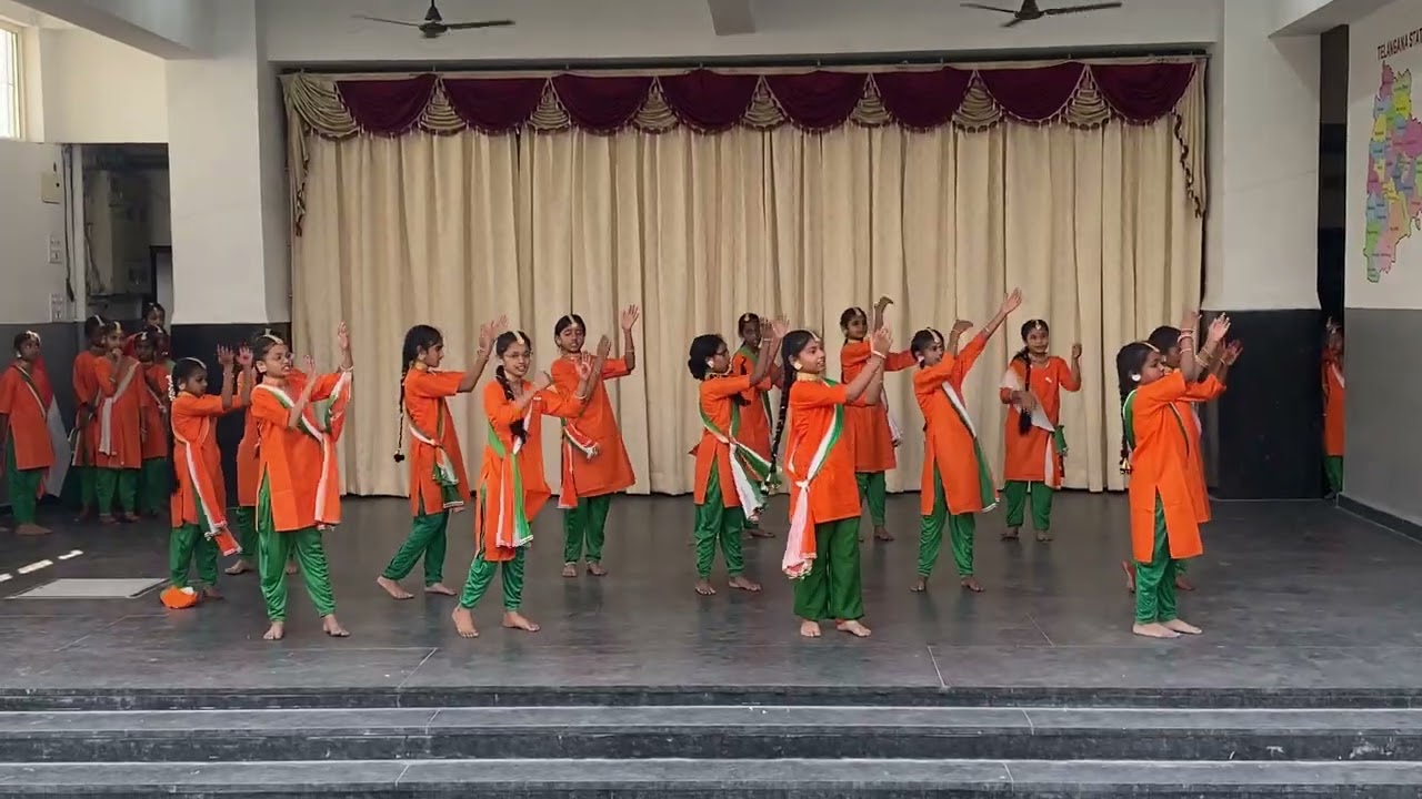 Patriotic Mashup dance performance by JNPHS students on 77th Republic Day Celebrations 