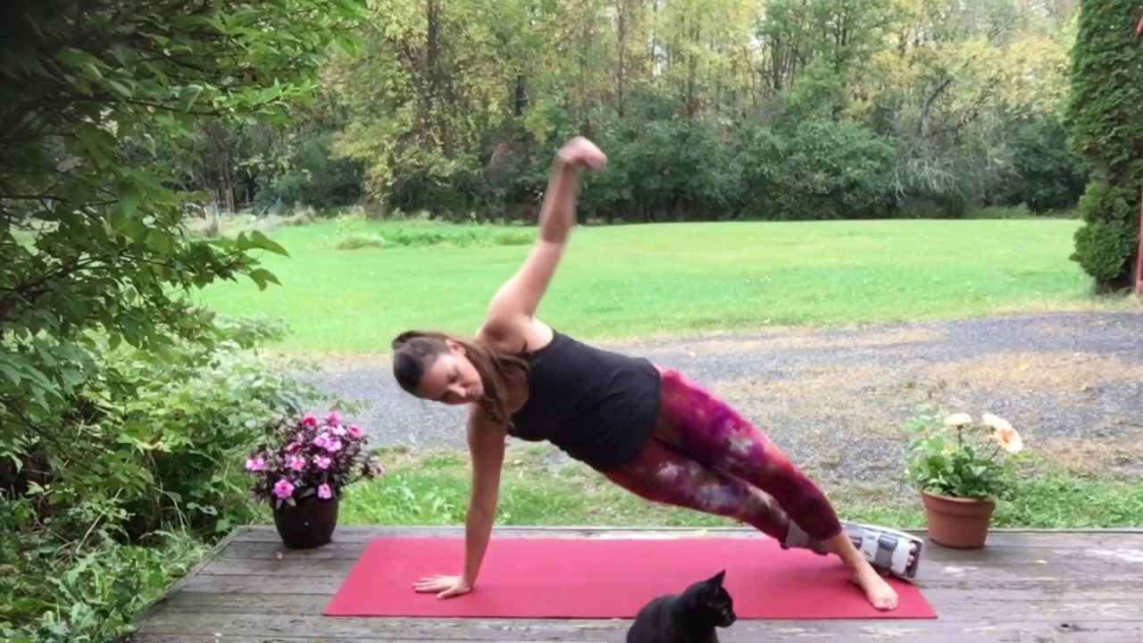 Yoga For A Broken Leg/Foot: 20 Minute Quick Routine To Get Your Heart Rate Up