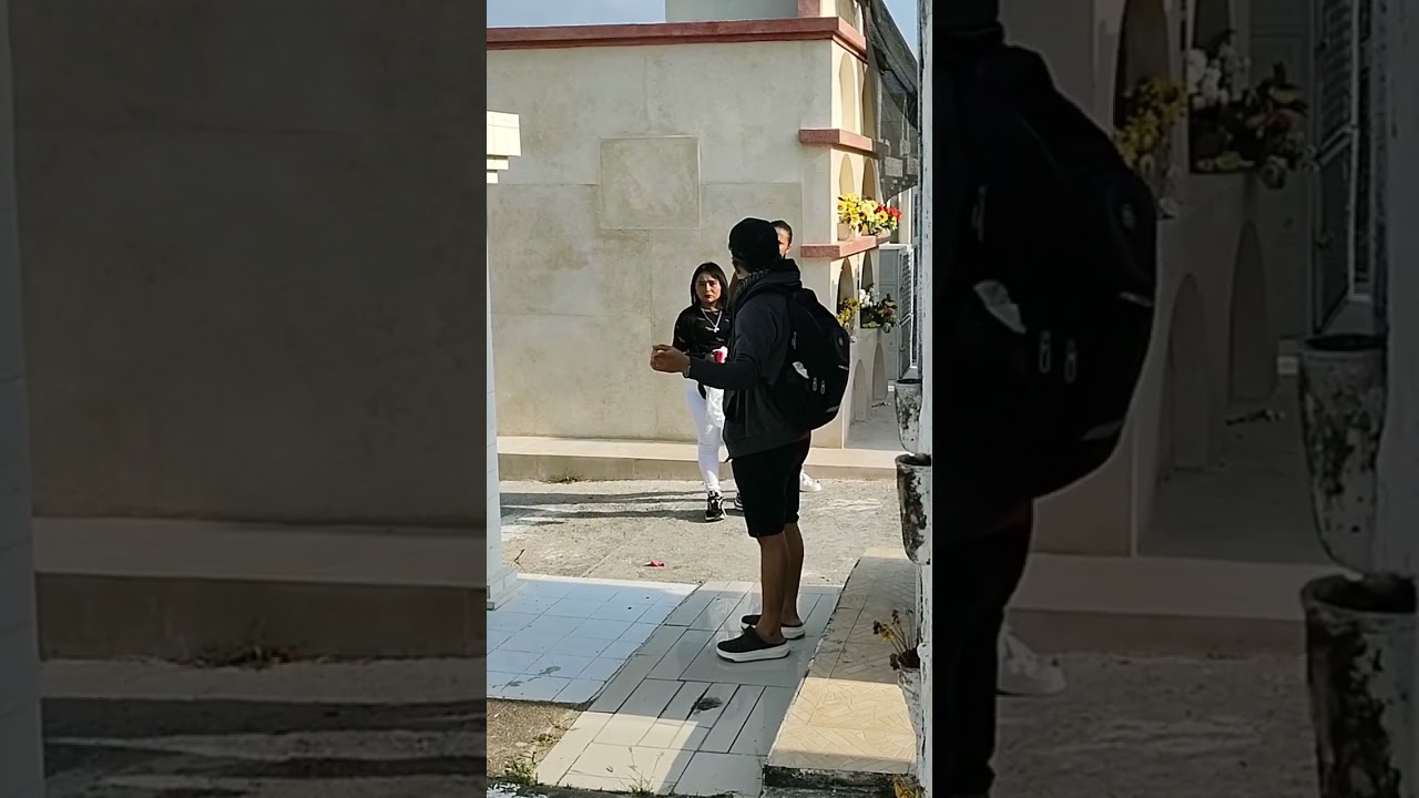 BROMA en el cementerio. Abraza a mi hermano