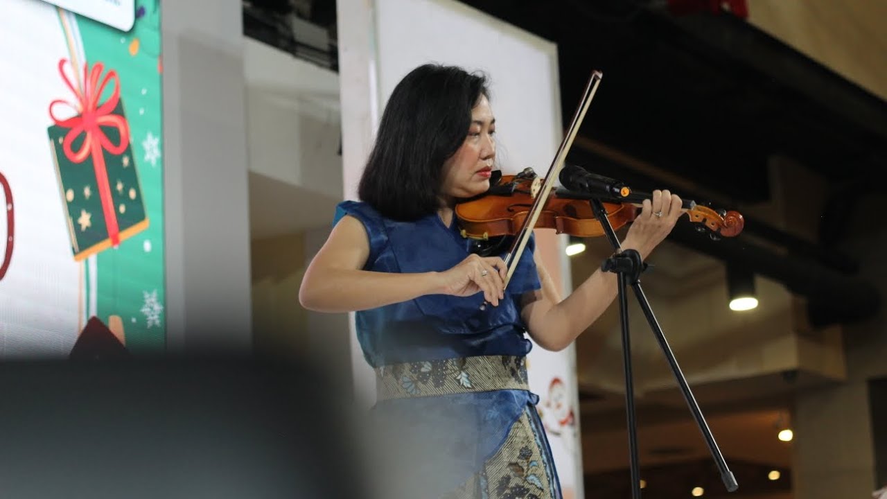 Myrna Hartajo- The First Noel | Biola | YSVMC Christmas Concert 