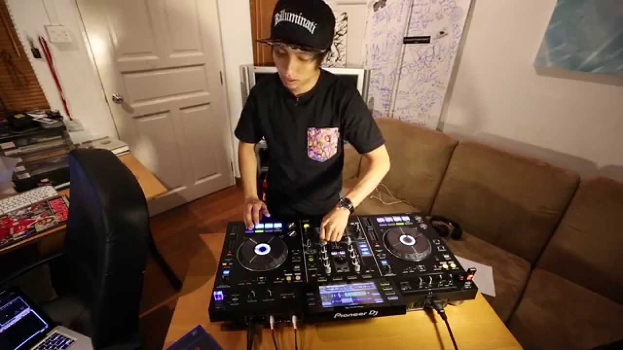 Pioneer XDJ-RX Review