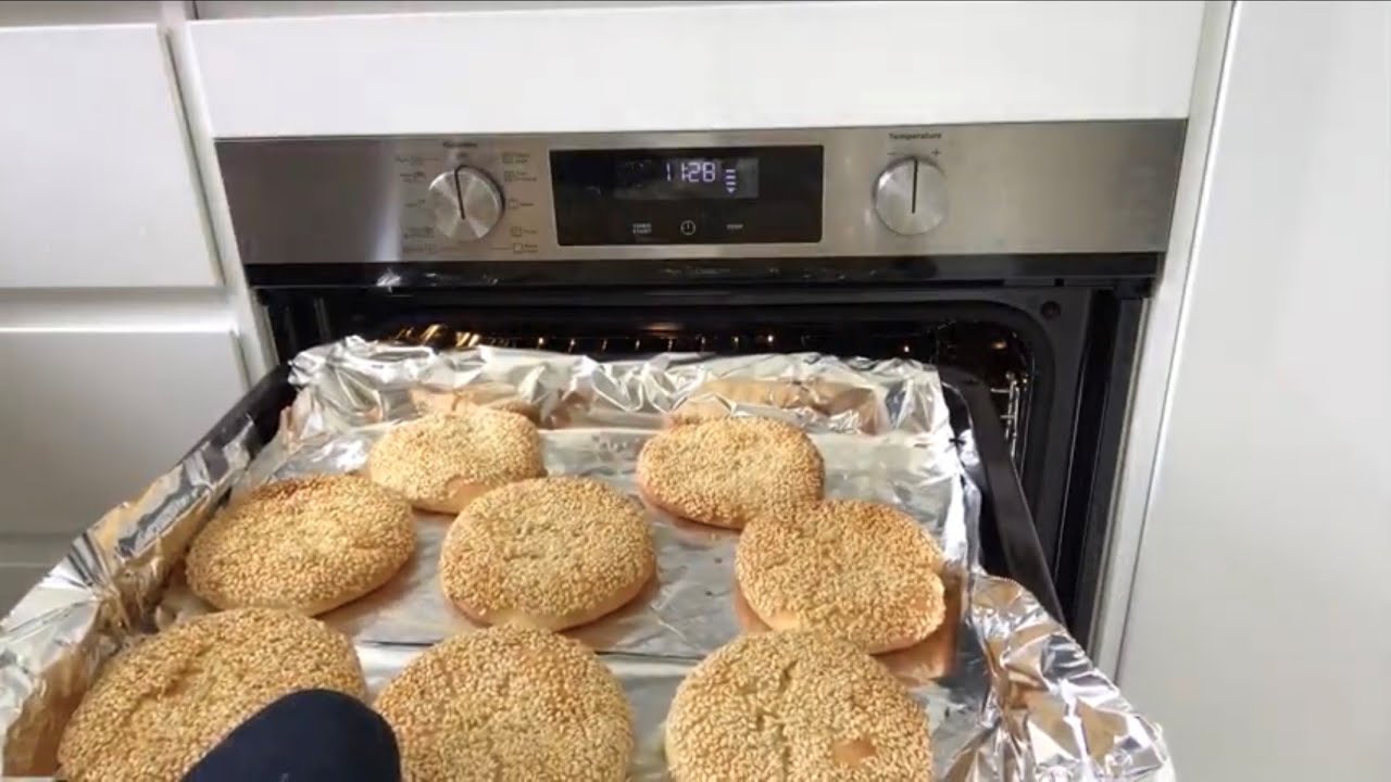 Sesame bread芝麻烧饼