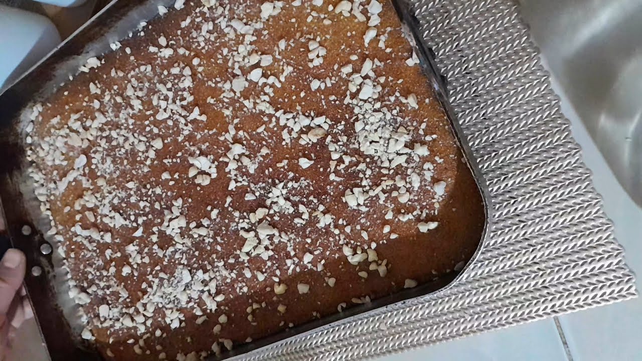 بسبوسة مشربة وخفيفة والأهم تقطر بالبنة جربيها أكيد مراحش تندمي🥰😋