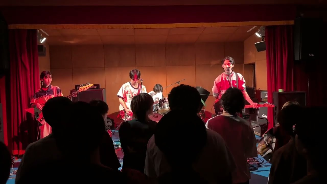 Helsinki Lambda Club コピー  1、 Good News is bad news 2、ロックンロールプランクスター