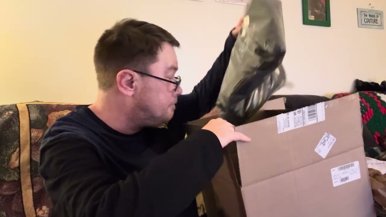 Hello everyone from Johnny here’s my latest Harry Potter haul video and thank you.