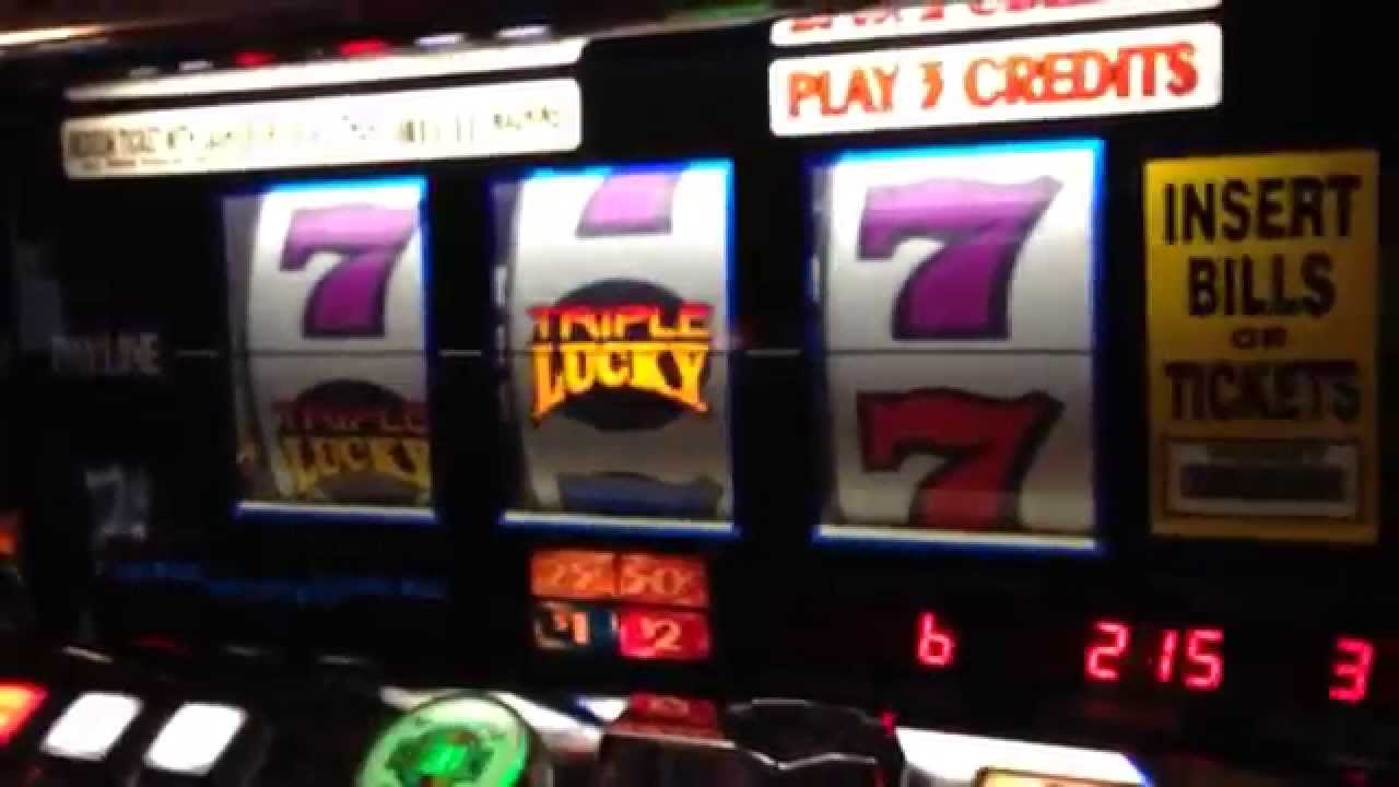 IGT S2000 Triple Lucky 7's slot machine with Quack Shot Sound SIMM