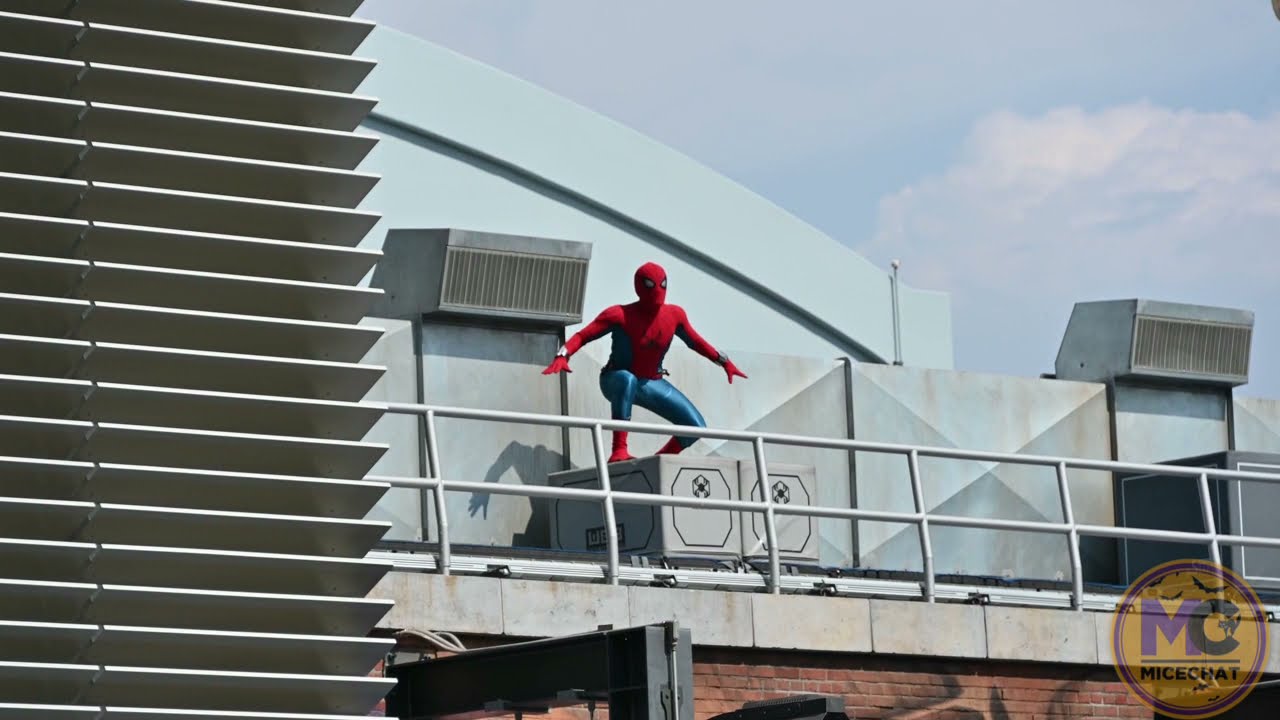 Spider-Man Fail: Here’s What Happens When Disneyland’s Web-Slinger Doesn’t Fly