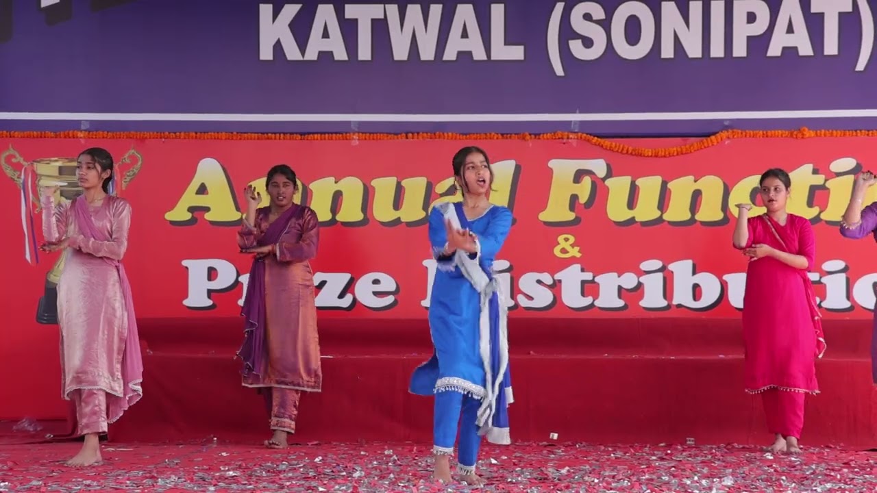 Ek Charkha Gali De Vich Dance By Little Gems