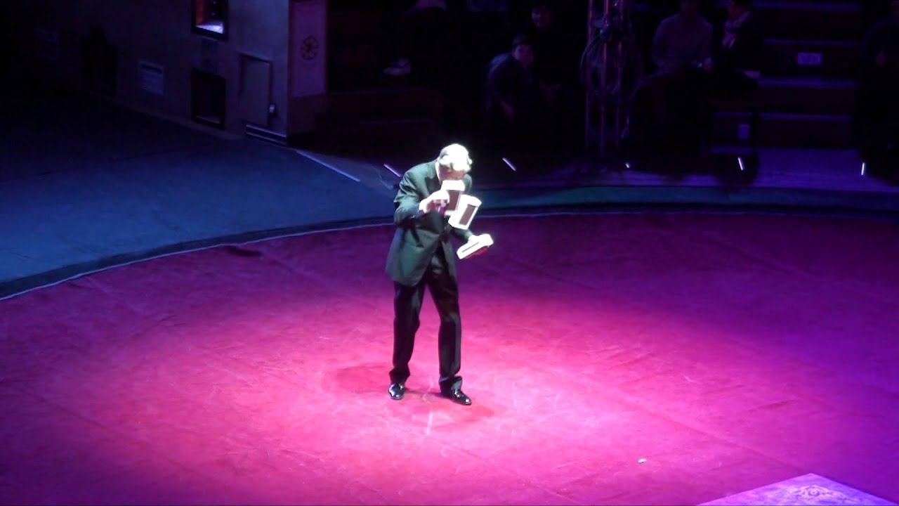 Kris Kremo, Hat juggler