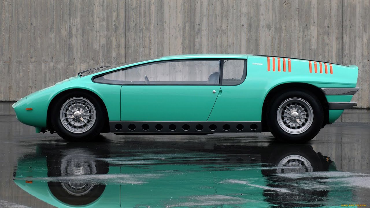 Первый концепт от ателье  Italdesign - Bizzarrini Manta.