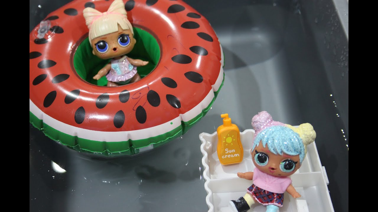 LOLs Surprise Dolls GO SWIMMING ! - 2 BEST FRIENDS GO SWIMMING - LOL SURPRISE DOLLS