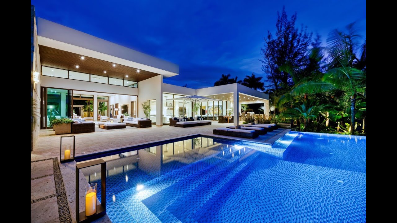 Sprawling Private Oasis in Dorado, Puerto Rico | Sotheby's International Realty