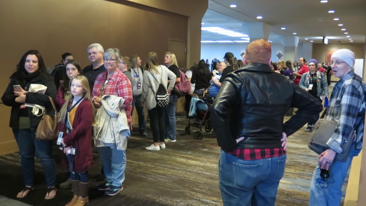 Earpers Waiting on Earp-A-Palooza 2018
