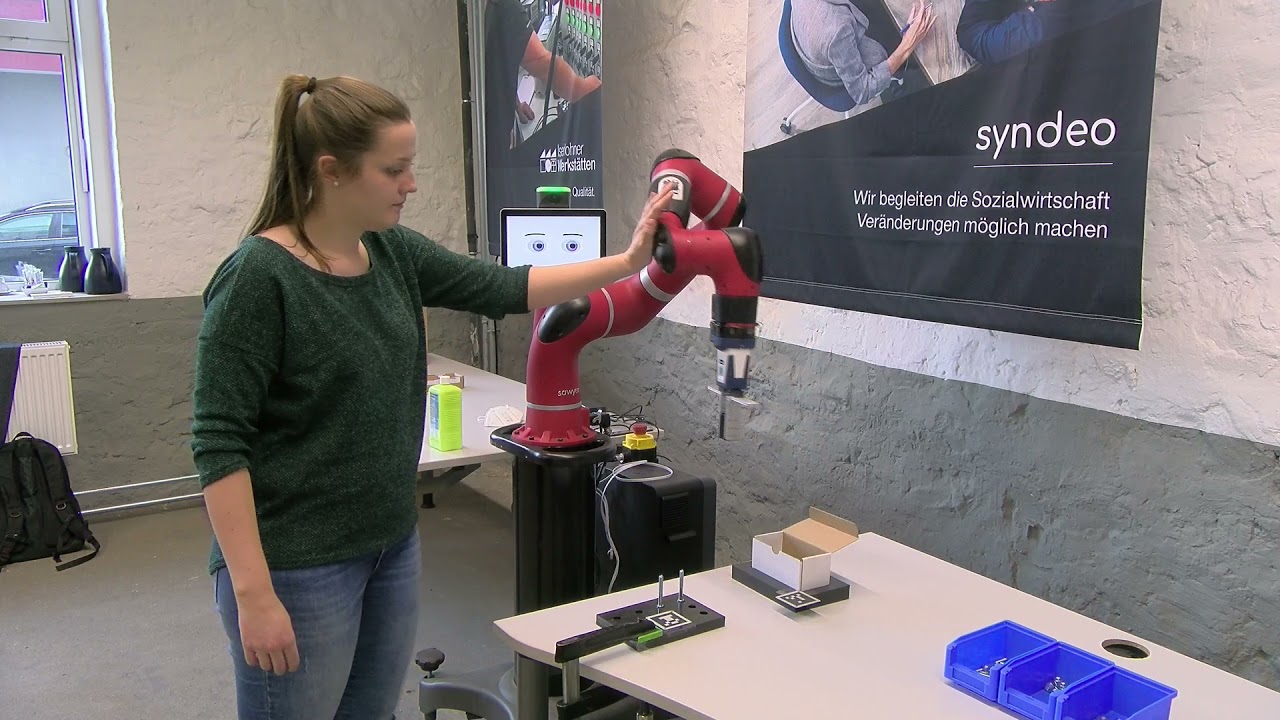 Kollaborativer Roboter in den Iserlohner Werkst&auml;tten