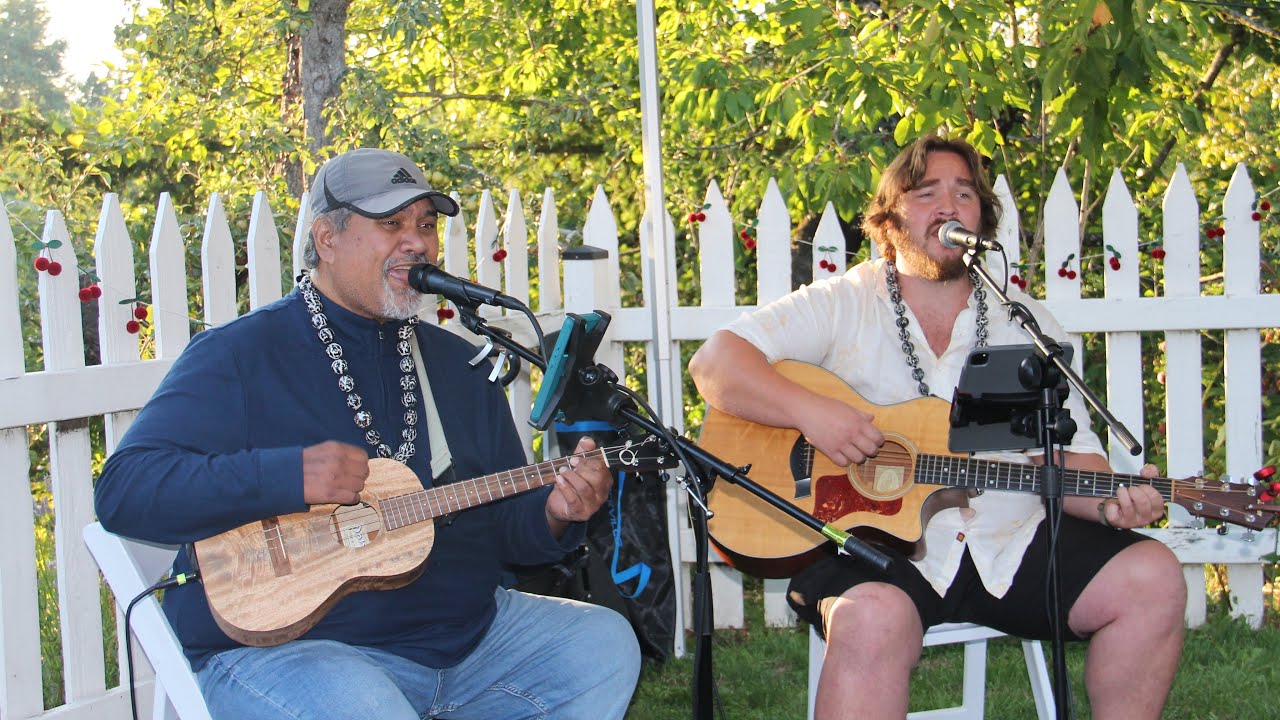Somewhere Over the Rainbow/ What a Wonderful World with CJ Helekahi 