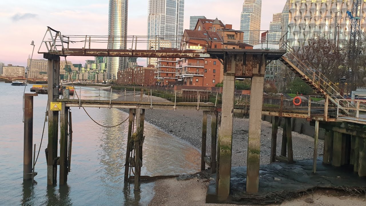 Mysterious structure + new public space - Heathwall Quay, Nine Elms (bonus at the end) 