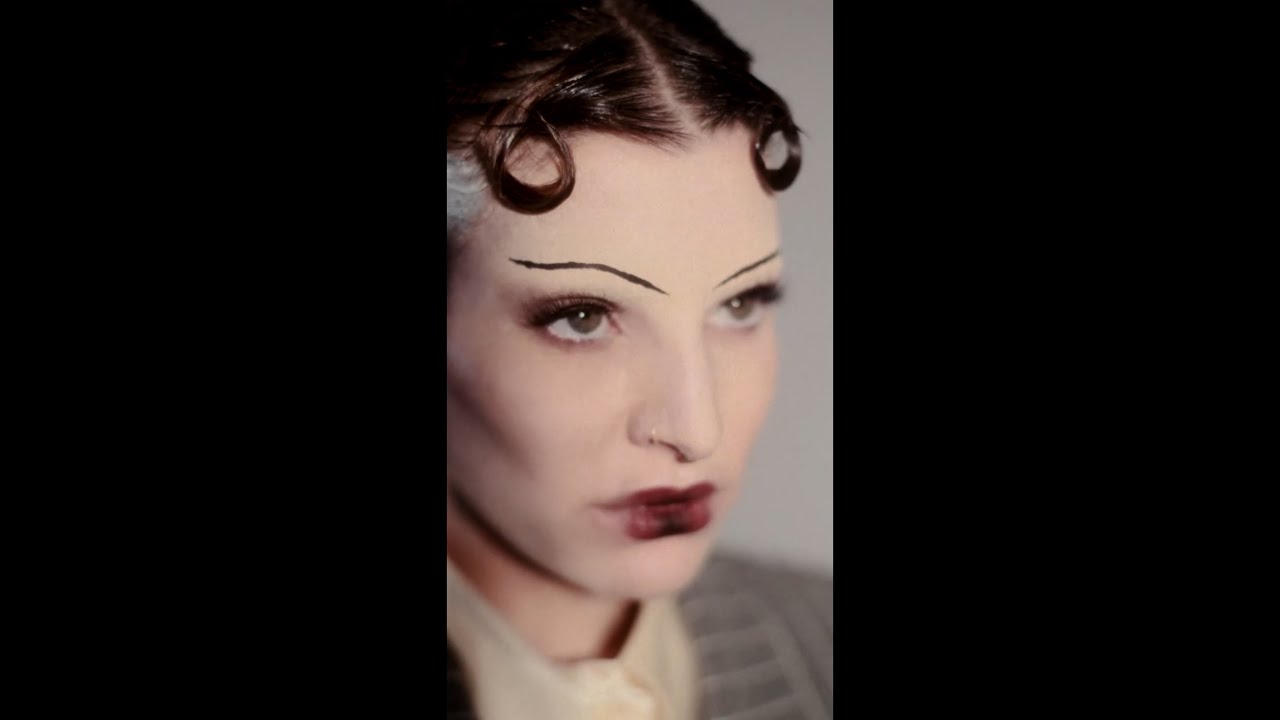 LILITH CZAR - “POPSICLE” OFFICIAL MUSIC VIDEO (PORTRAIT)