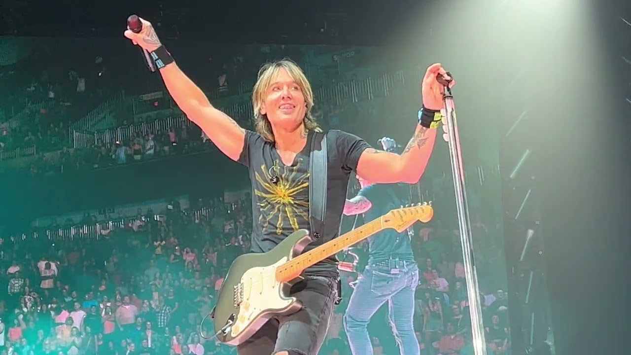 Keith Urban Wasted Time Wichita 2022 4K