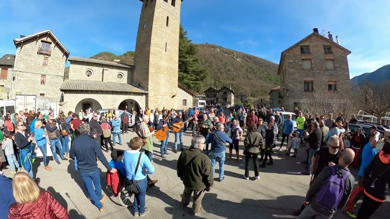 La ronda de boltaña en Sarvisé - San Blas 2024
