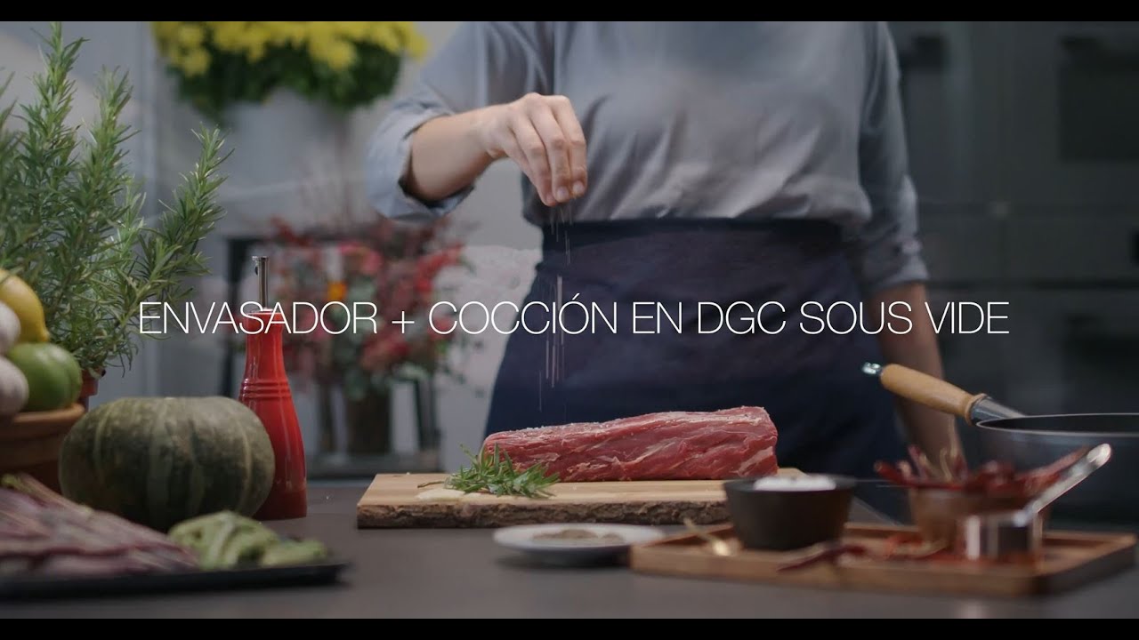 Envasador al vac&iacute;o y cocci&oacute;n sous-vide en los hornos Miele