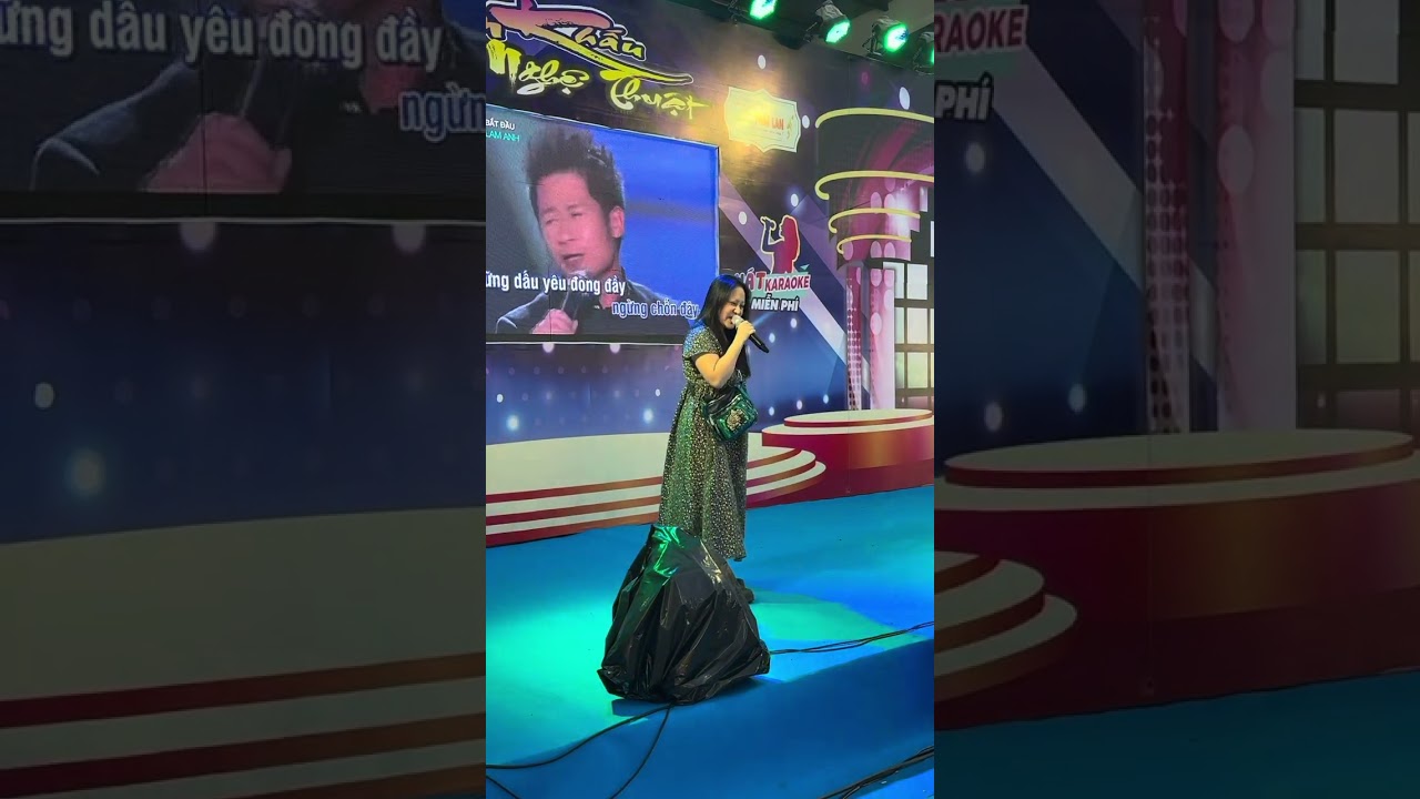 Lexicon mx400 c&ograve;n 1 m&aacute;y