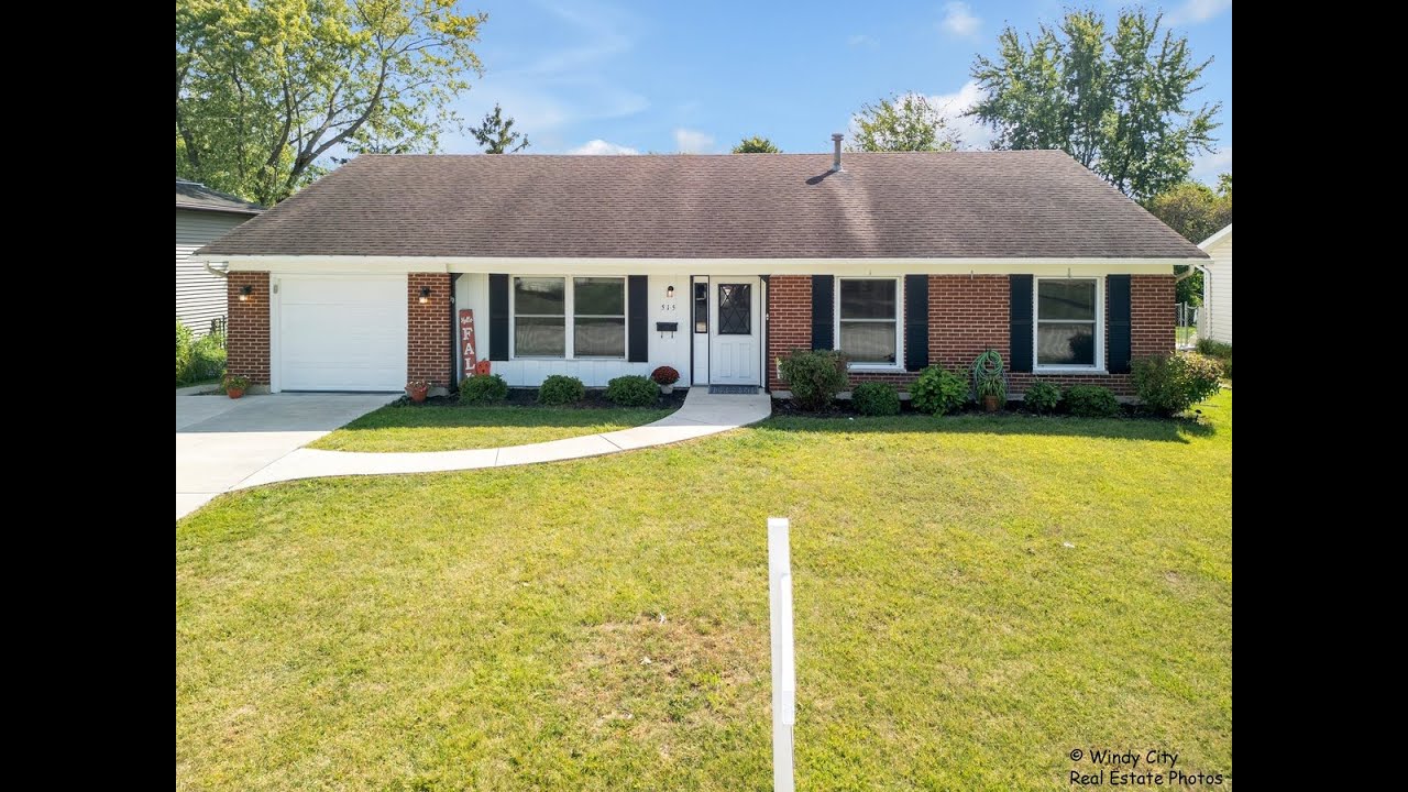 515 Burr Oak Dr, Lake Zurich, IL