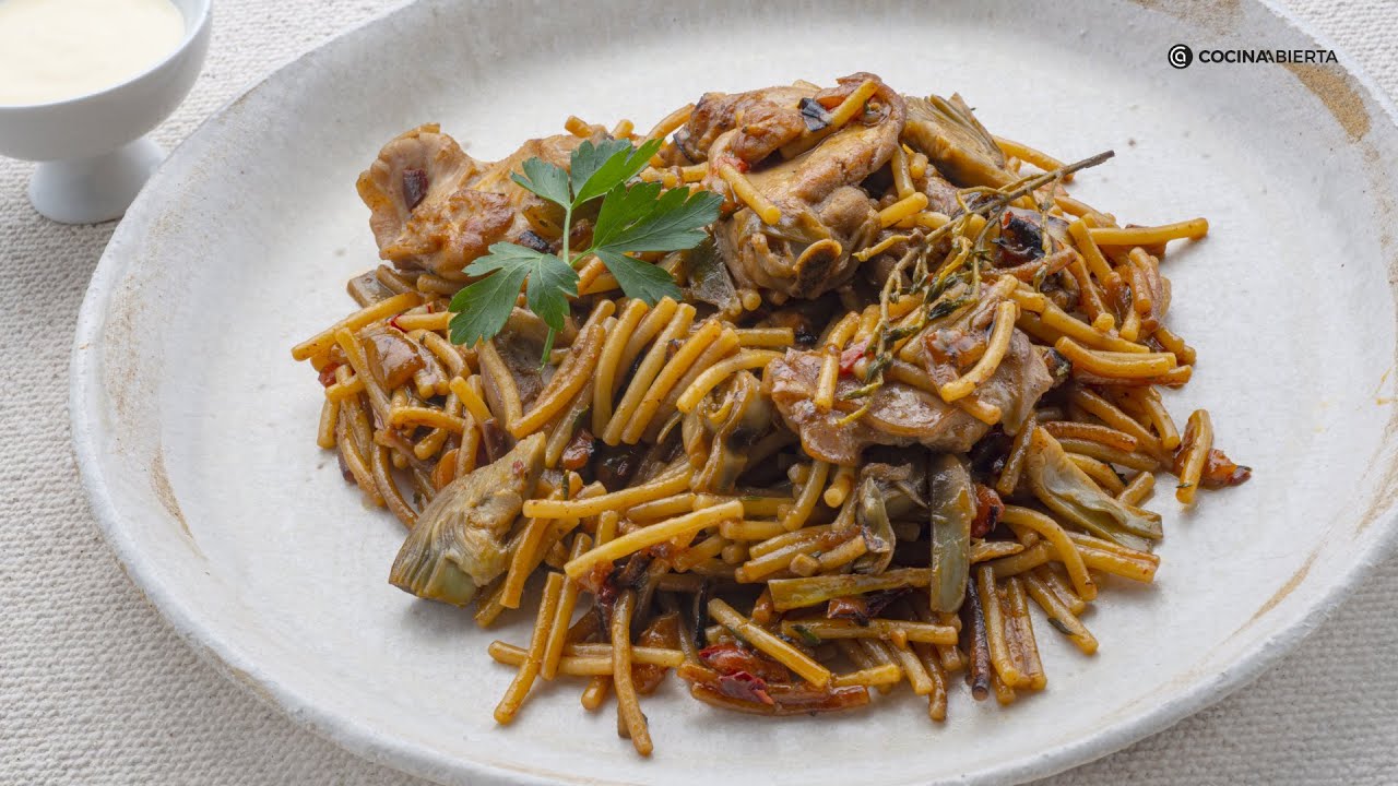 Fideuá de conejo, una receta de Arguiñano tan sencilla como espectacular