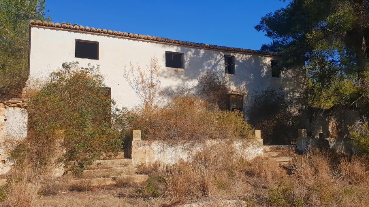 ENCONTRÉ una MUJER en CASA ABANDONADA  | Sitios Abandonados