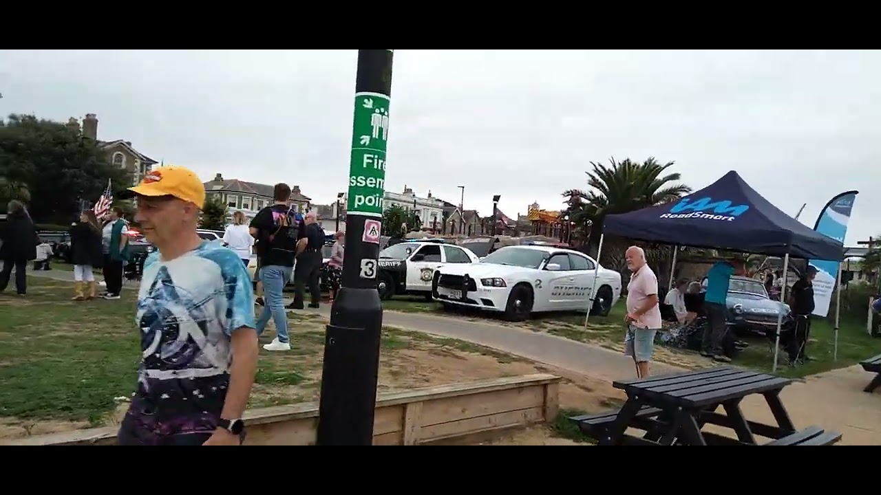 T) USA POLICE CARS ON RYDE SEAFRONT 2025