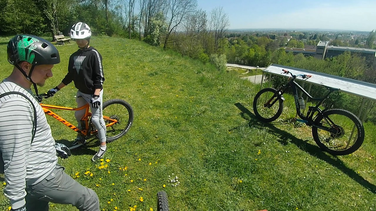 Ausflug Schellenberg Teil 3, Renes Action am pumptrack und runde durch Simbach