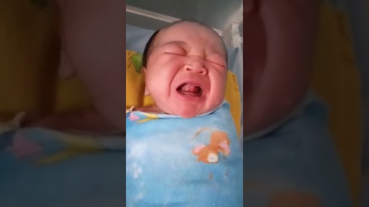 bayi nangis lucu gemes