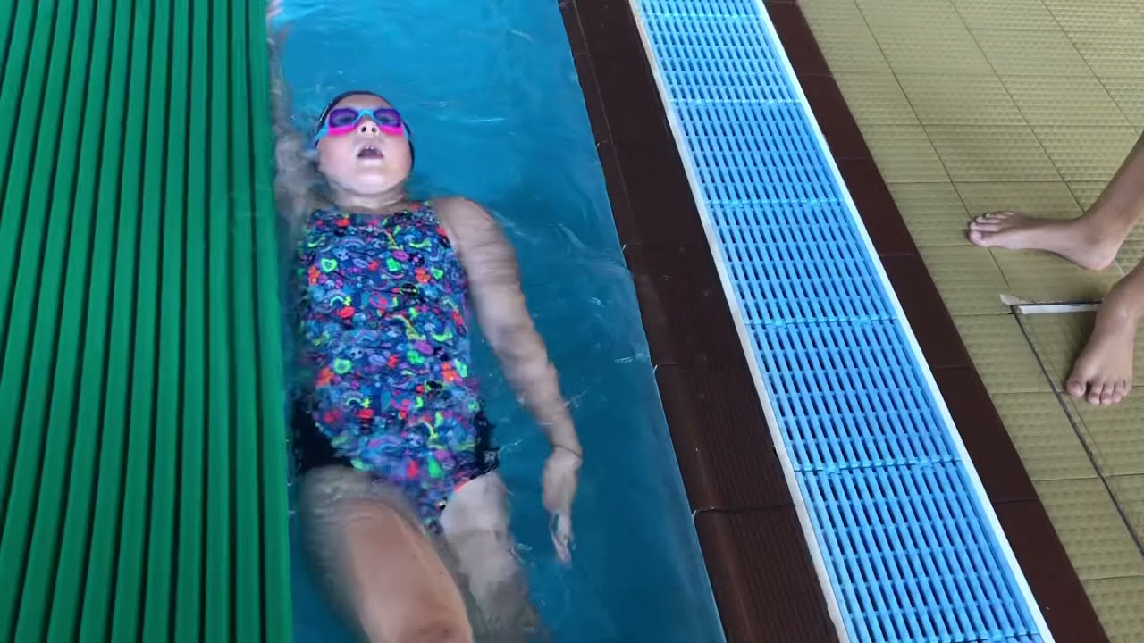 nuoto. la bracciata comincia dalla organizzazione della spalla