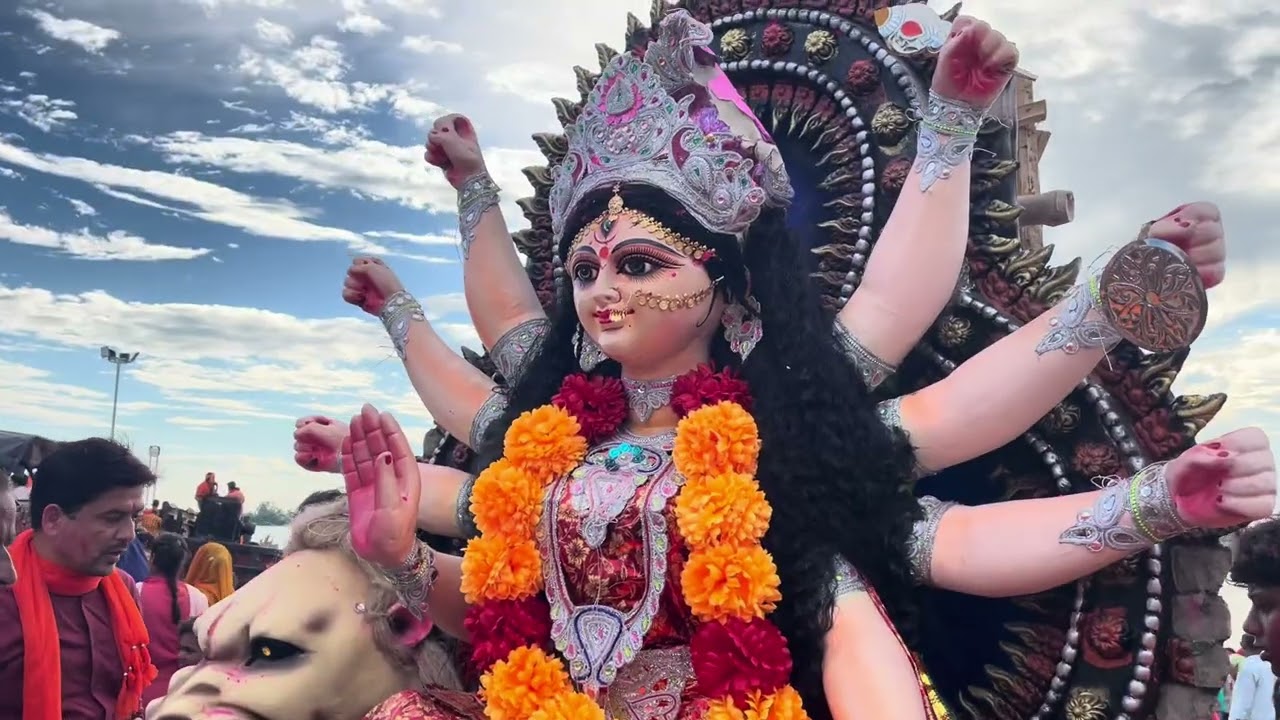 नवरात्रि देवी माँ की विदाई😔😔