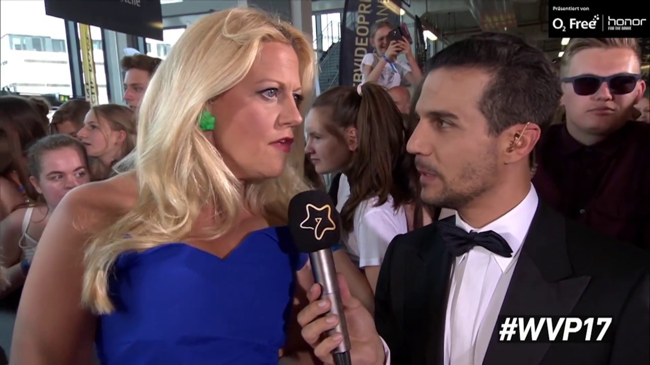 Webvideopreis 2017: Barbara Schöneberger auf dem Blue Carpet