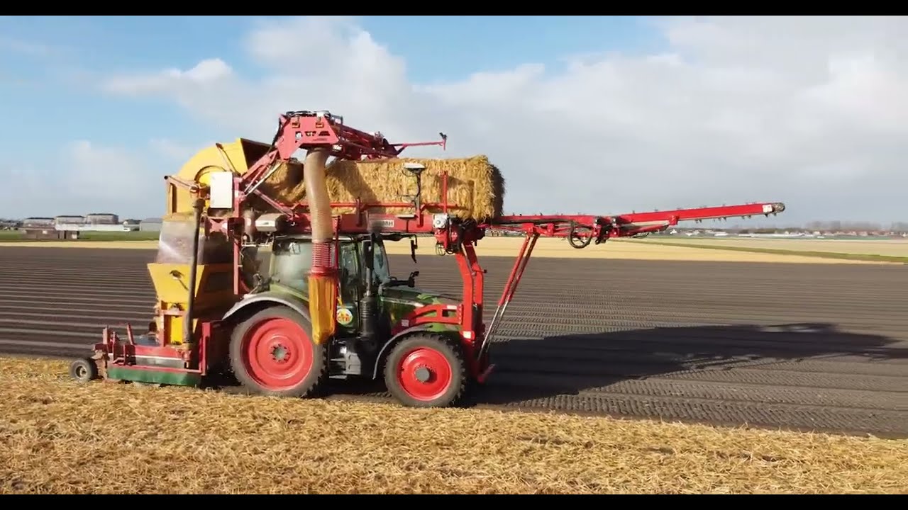 M.H. strodak en strodekmachine