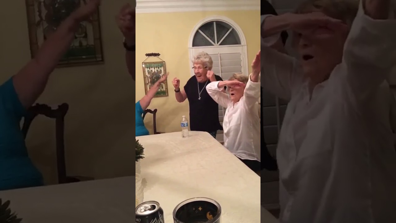 Old lady make dab.