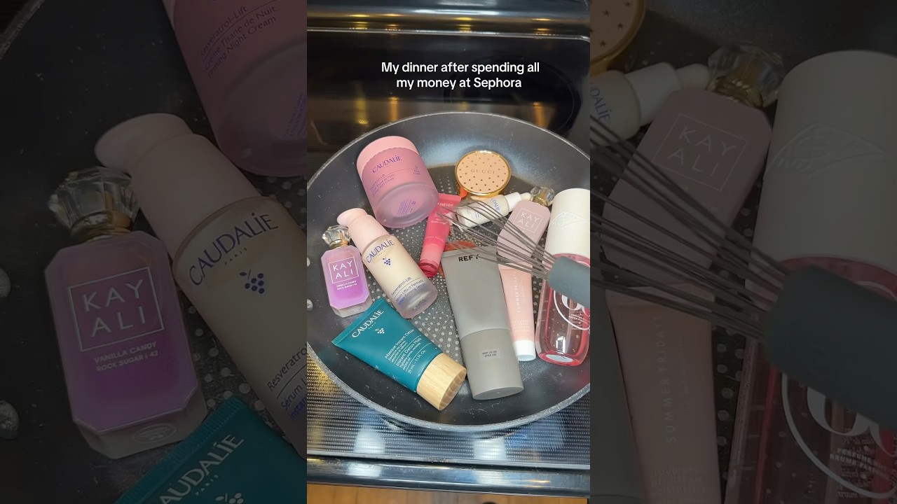 Sephora addict 😅💄 #funny #makeup #shortsfeed #sephora #makeuplover ￼