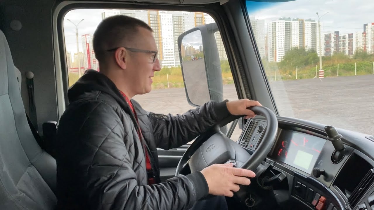 На  VOLVO FH ))). Выгрузка , заблудился в Санкт-Петербурге )