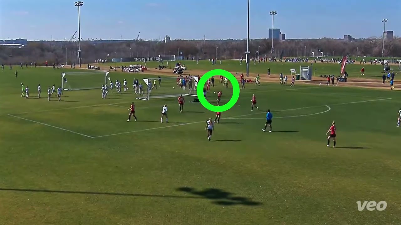 ECNL outside back attacking runs at Dallas Showcase