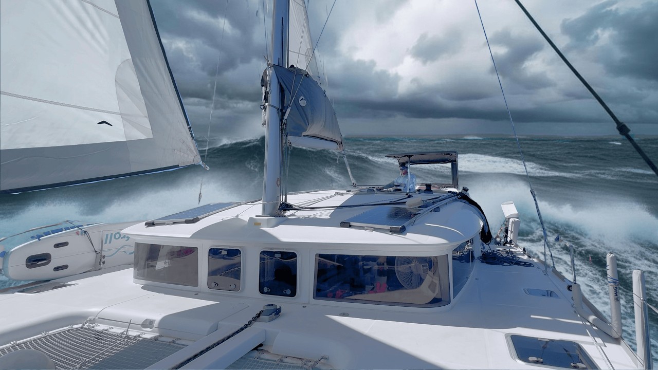 Our ROUGHEST PASSAGE Yet - 1100NM to FIJI (91)