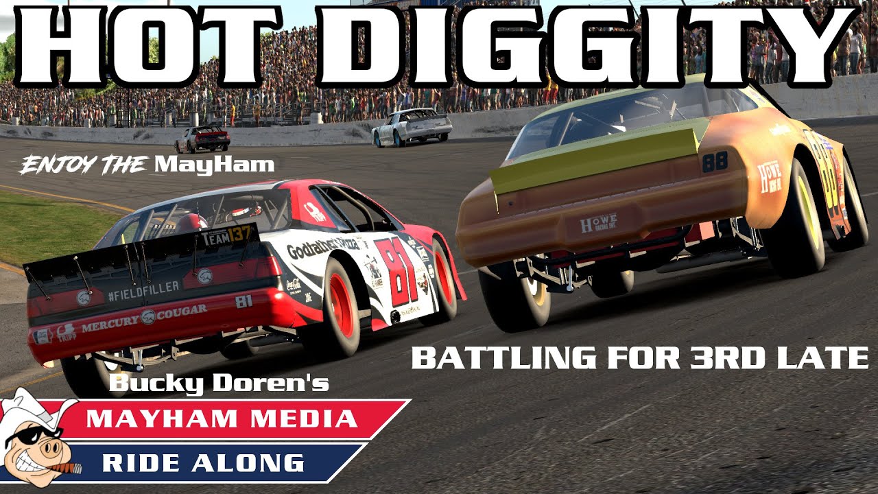 Battling for 3rd Late, Sim Racing with the iRacing Street Stocks, Racing Game at New Smyrna