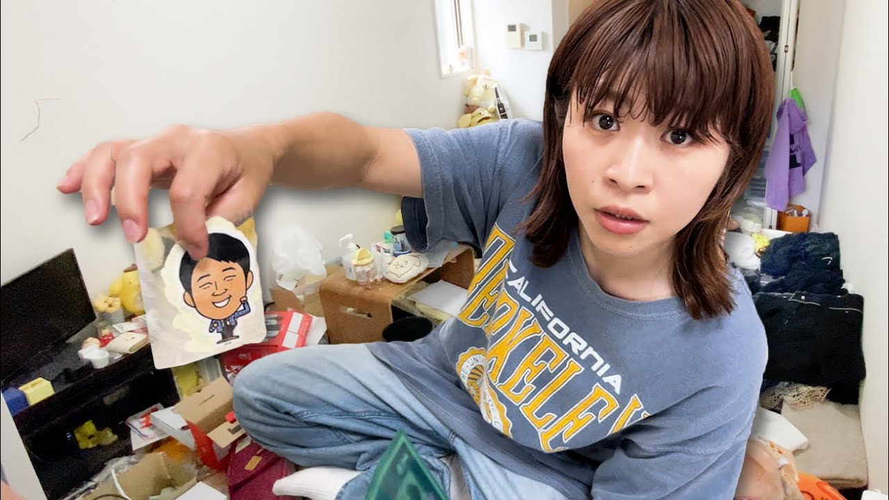 仲良いTVスタッフの部屋を掃除してみたら、いろいろ発見してしまった