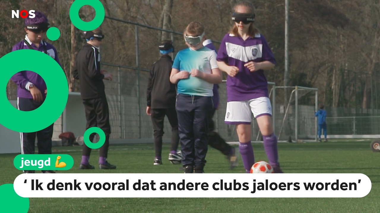 Dit is het eerste voetbalveld speciaal voor blindenvoetbal