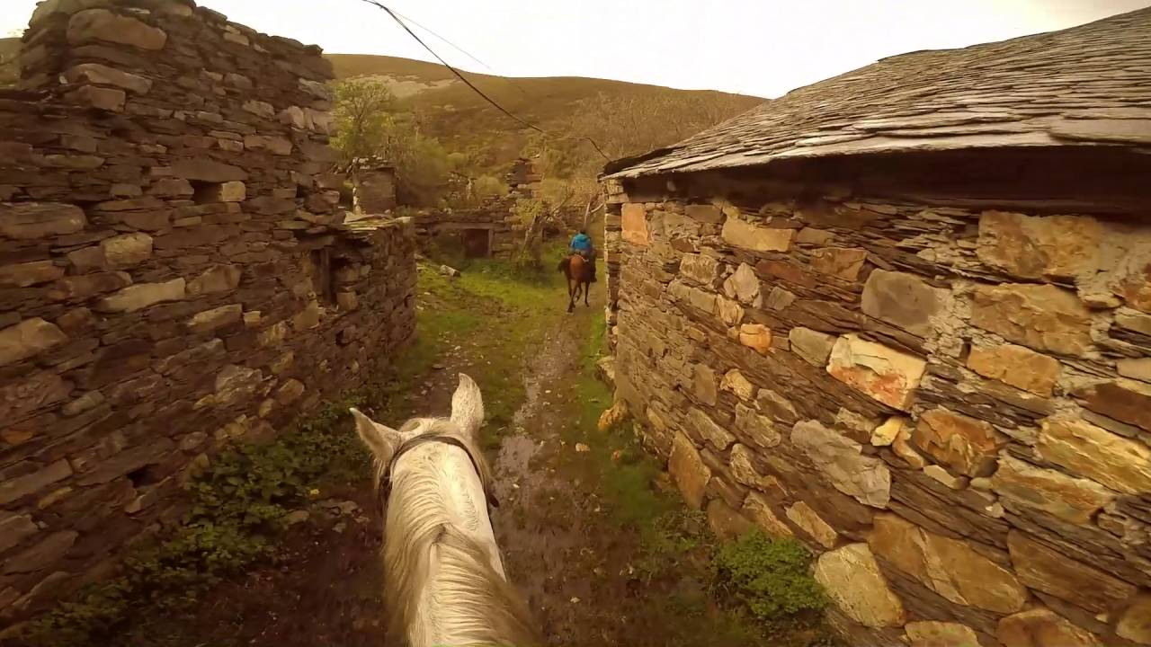 Los Montes de la Ermita- Igueña-El Bierzo-León a caballo