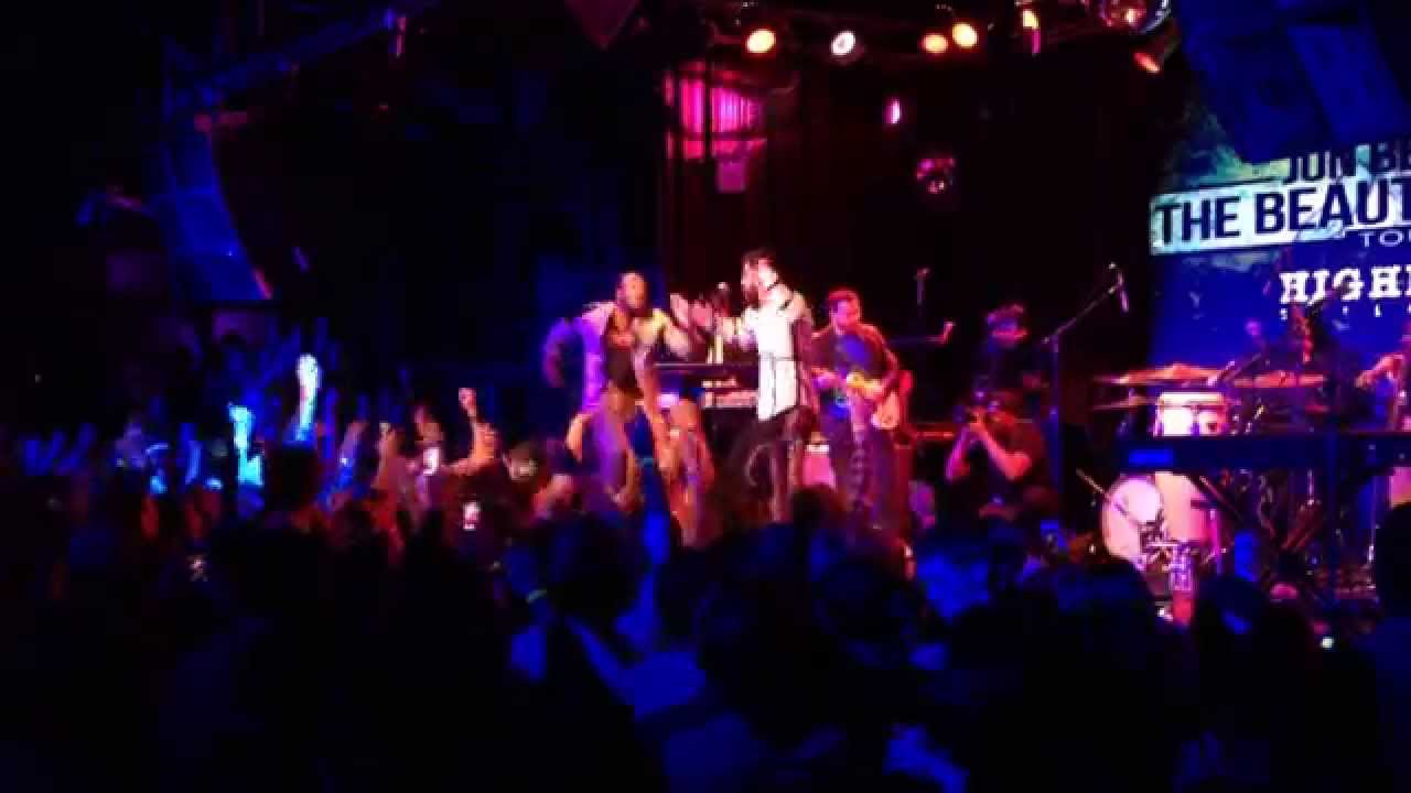 Jon Bellion - 'Carry Your Throne' - (Live @ Highline Ballroom, NYC)