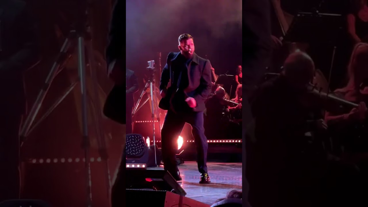 Pegate - Ricky Martin - 23/2/23
