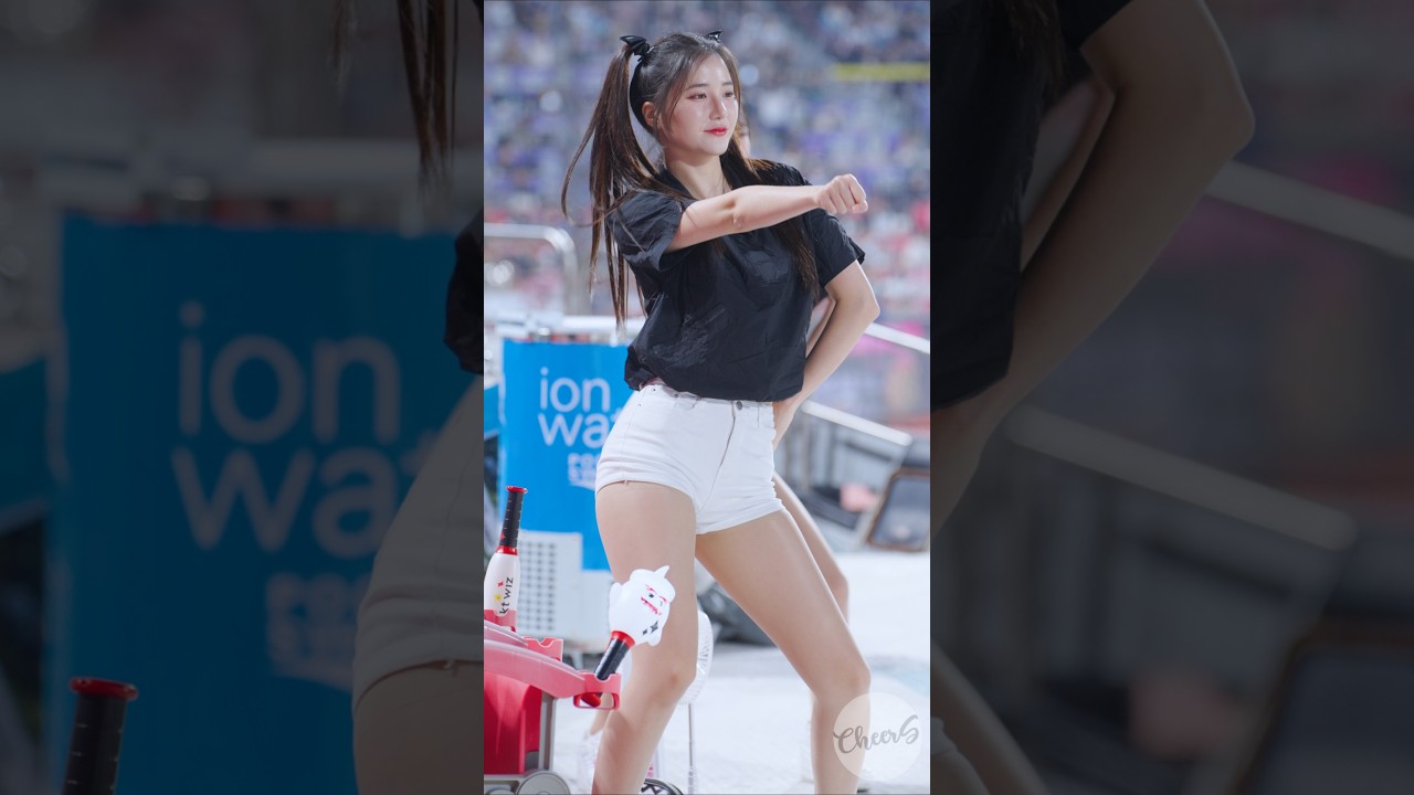 몸선미친 골반춤 Hold Up 아웃송 김해리 치어리더 Kim Haeri Cheerleader ktwiz
